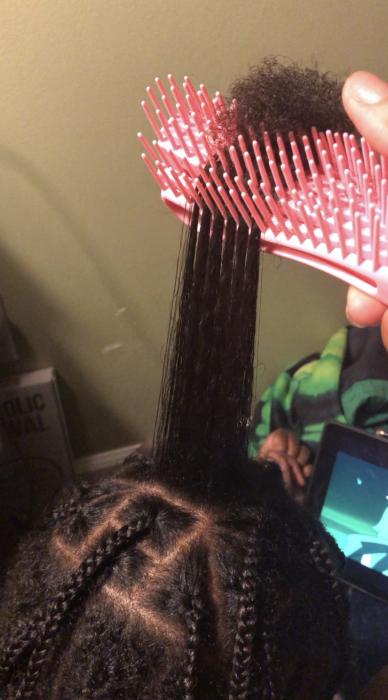 Customer photo submitted with Porcia Johnson review of the Wonderbrush